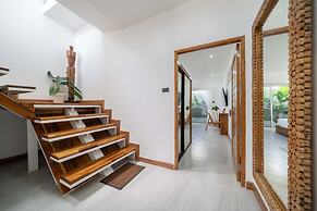 4-Storey Villa Mare with Seaview Pool