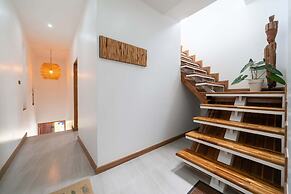 4-Storey Villa Mare with Seaview Pool