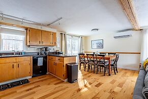 Ski Hike Lodge 5BR w Fire Pit Cozy Spaces