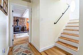 Ski Hike Lodge 5BR w Fire Pit Cozy Spaces