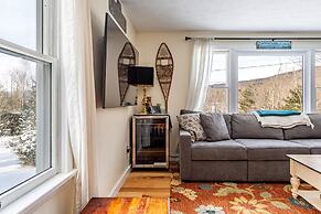 Ski Hike Lodge 5BR w Fire Pit Cozy Spaces