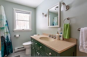 Ski Hike Lodge 5BR w Fire Pit Cozy Spaces