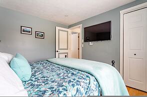 Ski Hike Lodge 5BR w Fire Pit Cozy Spaces