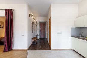 Comfortable Apartments near the metro.