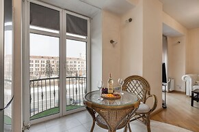 Comfortable Apartments near the metro.