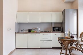 Comfortable Apartments near the metro.