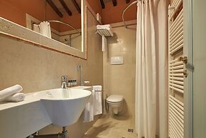 La Gazzara Castell'In Villa