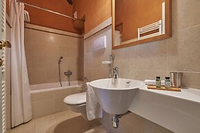 La Gazzara Castell'In Villa