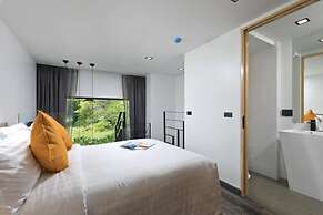 Naiharn Loft near Beach UTL B325