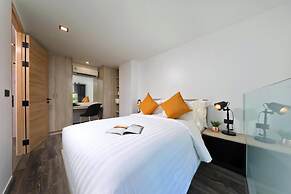 Naiharn Loft near Beach UTL B325