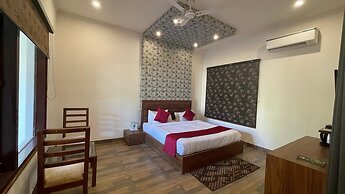 Crestmont Manral Resort Jim Corbett