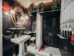 Unique Sunlit House Overlooking the Acropolis