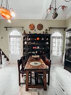 Unique Sunlit House Overlooking the Acropolis