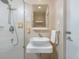 Bloom Hotel - Jubilee Hills