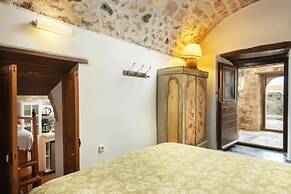 Telesilla House Monemvasia