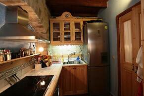 Smaragda Art Country House