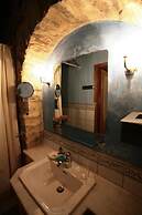 Smaragda Art Country House