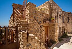 Smaragda Art Country House