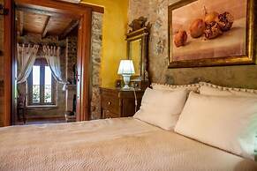 Smaragda Art Country House