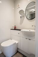 Gorgeous 1 BD in Central Cheltenham