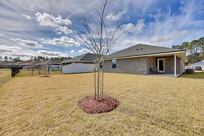 11 Mi to Ocean: Home w/ Pool Access in Palm Coast