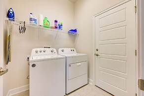 11 Mi to Ocean: Home w/ Pool Access in Palm Coast