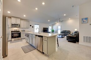 11 Mi to Ocean: Home w/ Pool Access in Palm Coast