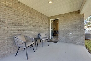 11 Mi to Ocean: Home w/ Pool Access in Palm Coast