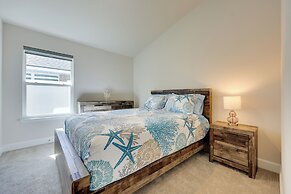 11 Mi to Ocean: Home w/ Pool Access in Palm Coast