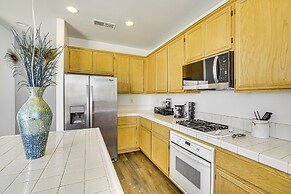 Pool Table & Charcoal Grill: Home in Victorville!