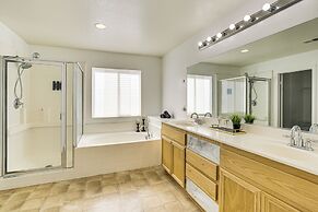 Pool Table & Charcoal Grill: Home in Victorville!