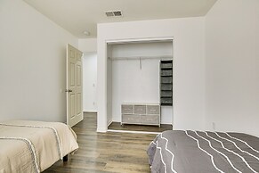 Pool Table & Charcoal Grill: Home in Victorville!