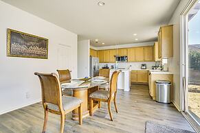 Pool Table & Charcoal Grill: Home in Victorville!