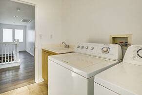 Pool Table & Charcoal Grill: Home in Victorville!