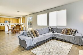 Pool Table & Charcoal Grill: Home in Victorville!