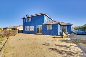 Pool Table & Charcoal Grill: Home in Victorville!