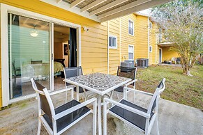 7 Mi to Disney: Condo w/ Pool & Hot Tub Access!