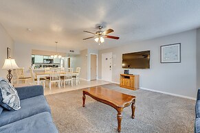 7 Mi to Disney: Condo w/ Pool & Hot Tub Access!