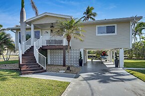 1 Mi to Bonita Beach Park: Chic Canal-front Home!