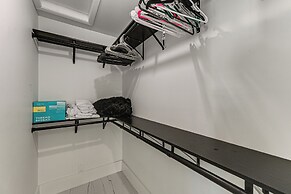 1 Mi to Bonita Beach Park: Chic Canal-front Home!