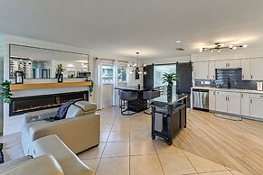 1 Mi to Bonita Beach Park: Chic Canal-front Home!