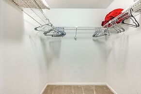 Hot Tub & Heated Pool: Bonita Springs Getaway!