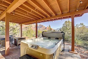 < 1 Mi to Shops: Uptown Sedona Home w/ Hot Tub!