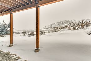 2 Mi to Granby Ranch: Cozy Mountain-view Getaway!