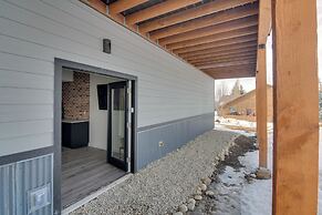 2 Mi to Granby Ranch: Cozy Mountain-view Getaway!