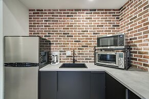 2 Mi to Granby Ranch: Cozy Mountain-view Getaway!