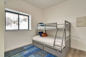 2 Mi to Granby Ranch: Cozy Mountain-view Getaway!