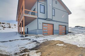 2 Mi to Granby Ranch: Cozy Mountain-view Getaway!