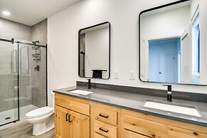 2 Mi to Granby Ranch: Home w/ Mountain-view Deck!