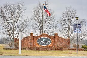 Smith Mountain Lake Condo w/ Pool Access